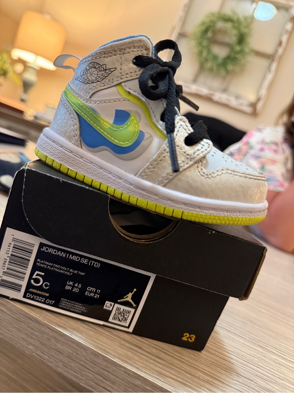 Toddler Jordan 1 Mid SE